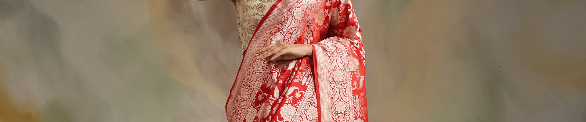 The_Classic_Red_Banarasi_Saree_WeaverStory