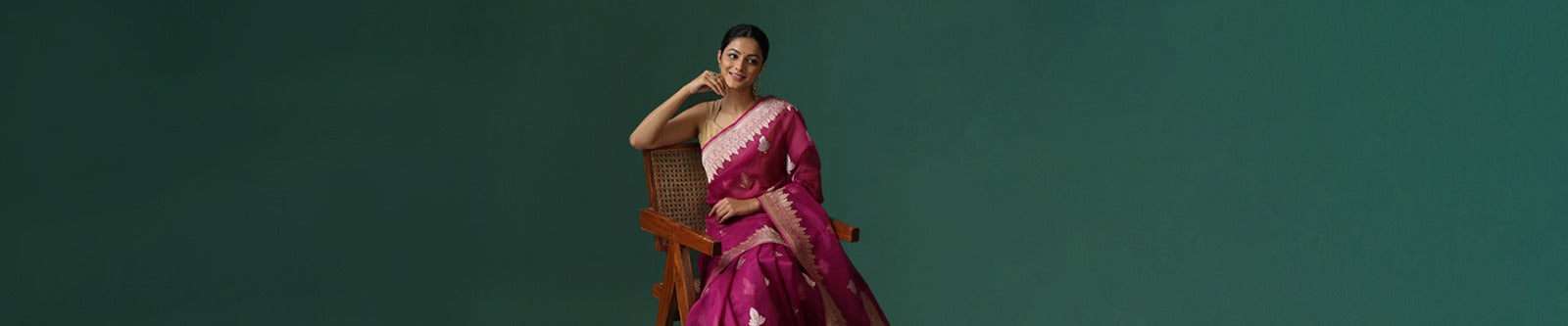 Drapes_of_Grace:_The_Ethereal_Charm_of_Kora_Silk_Sarees_WeaverStory