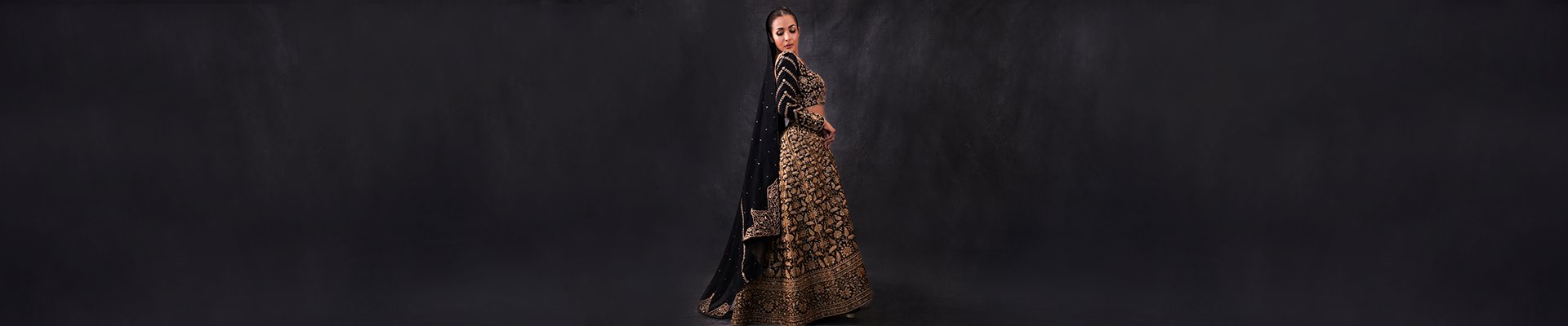 Pure_Banarasi_Wedding_Lehengas_Sets_For_Your_Special_Day_WeaverStory01