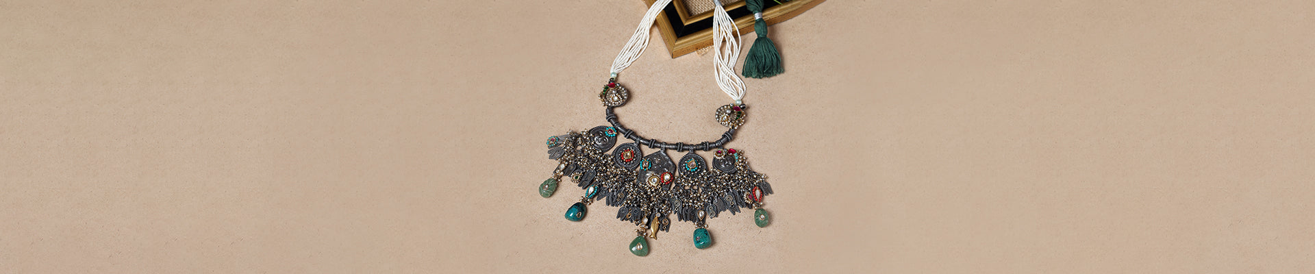 Adornments_of_Artistry:_Pure_Silver_Oxidised_Jewellery_-_by_Mero_WeaverStory01