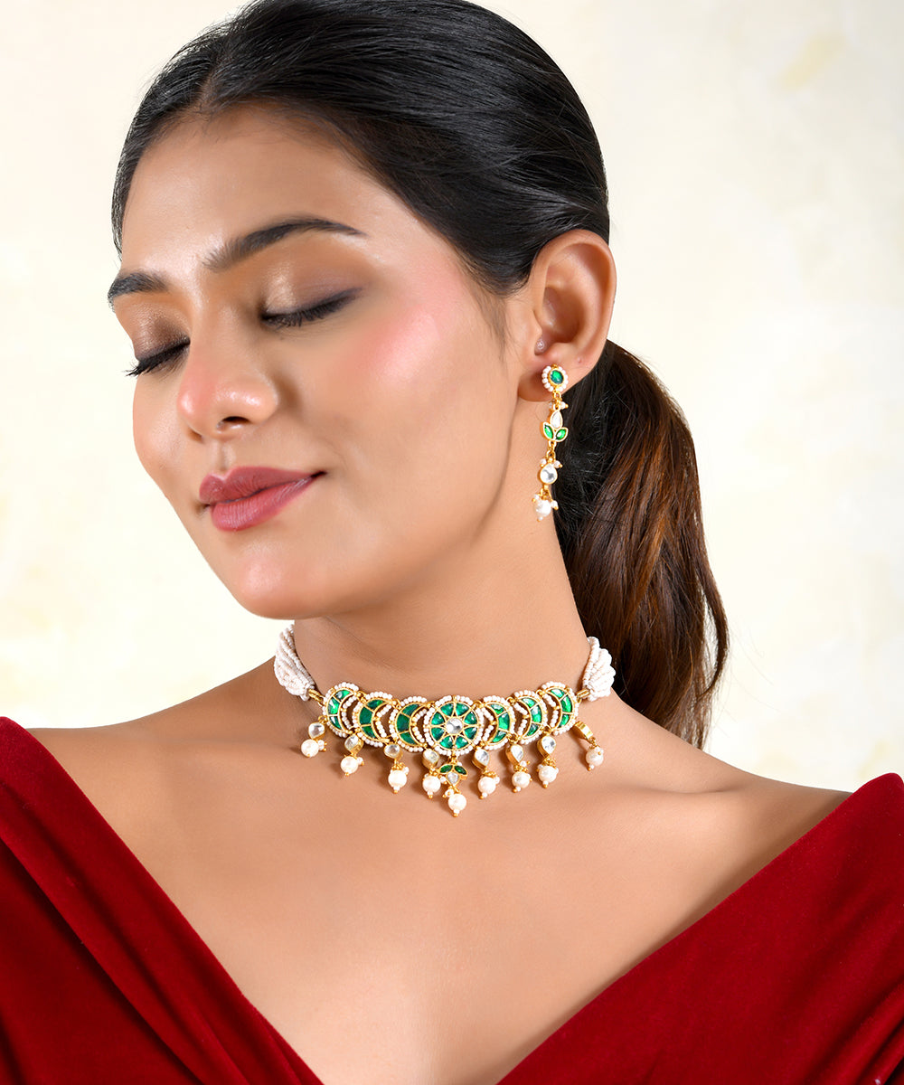 Zohra Emerald Pearl Choker Set