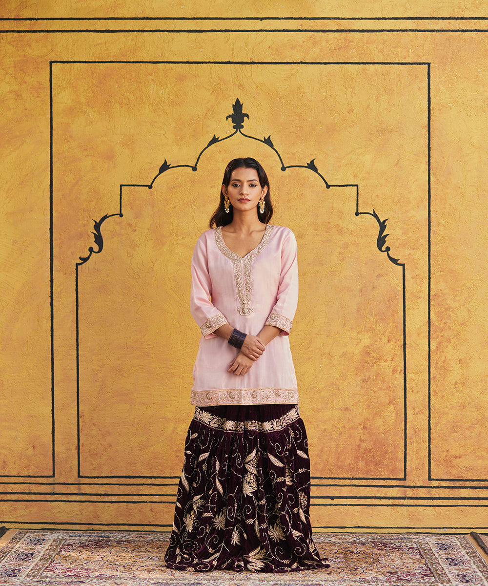 Black_Velvet_Zardozi_Embroidery_Gararah_With_Light_Pink_Kurti_And_Heavy_Chiffon_Dupatta_WeaverStory3