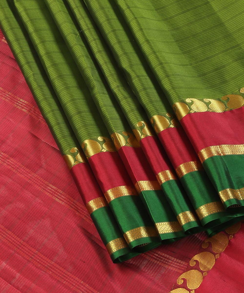 Parrot Green Handloom Pure Silk Kanjivaram Saree With Magenta And Gold Zari Border