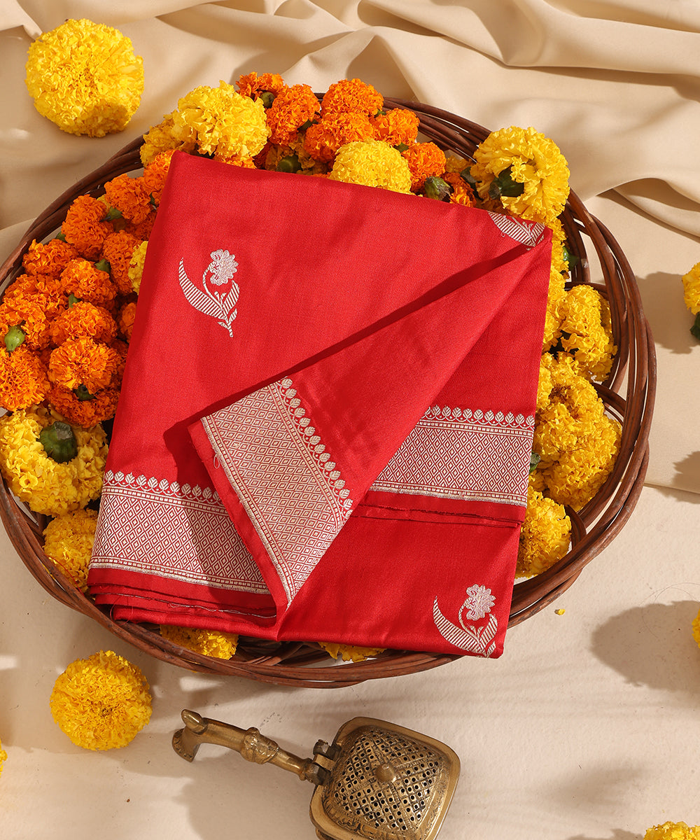 Red Handloom Pure Katan Silk Banarasi Dupatta With Kadhwa Meenakari Boota