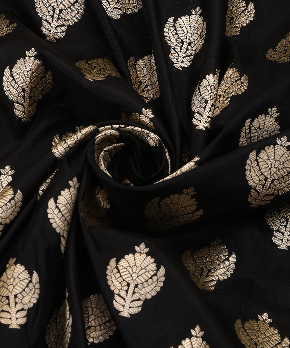 Handloom_Black_Pure_Katan_Silk_Cutwork_Banarasi_Dupatta_With_Boota_WeaverStory_05