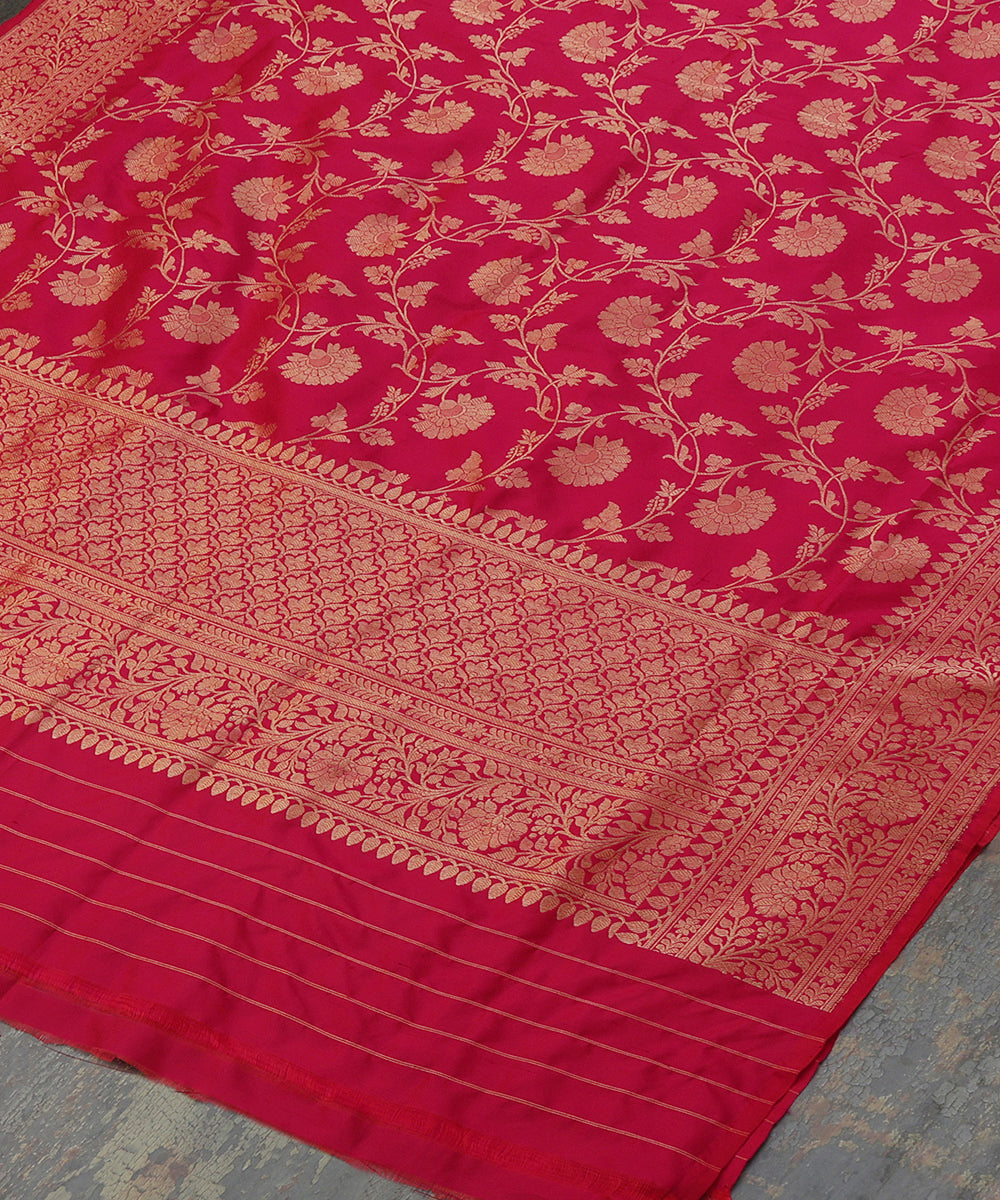 Handloom_Rani_Pink_Pure_Katan_Silk_Banarasi_Dupatta_With_Jaal_WeaverStory_03