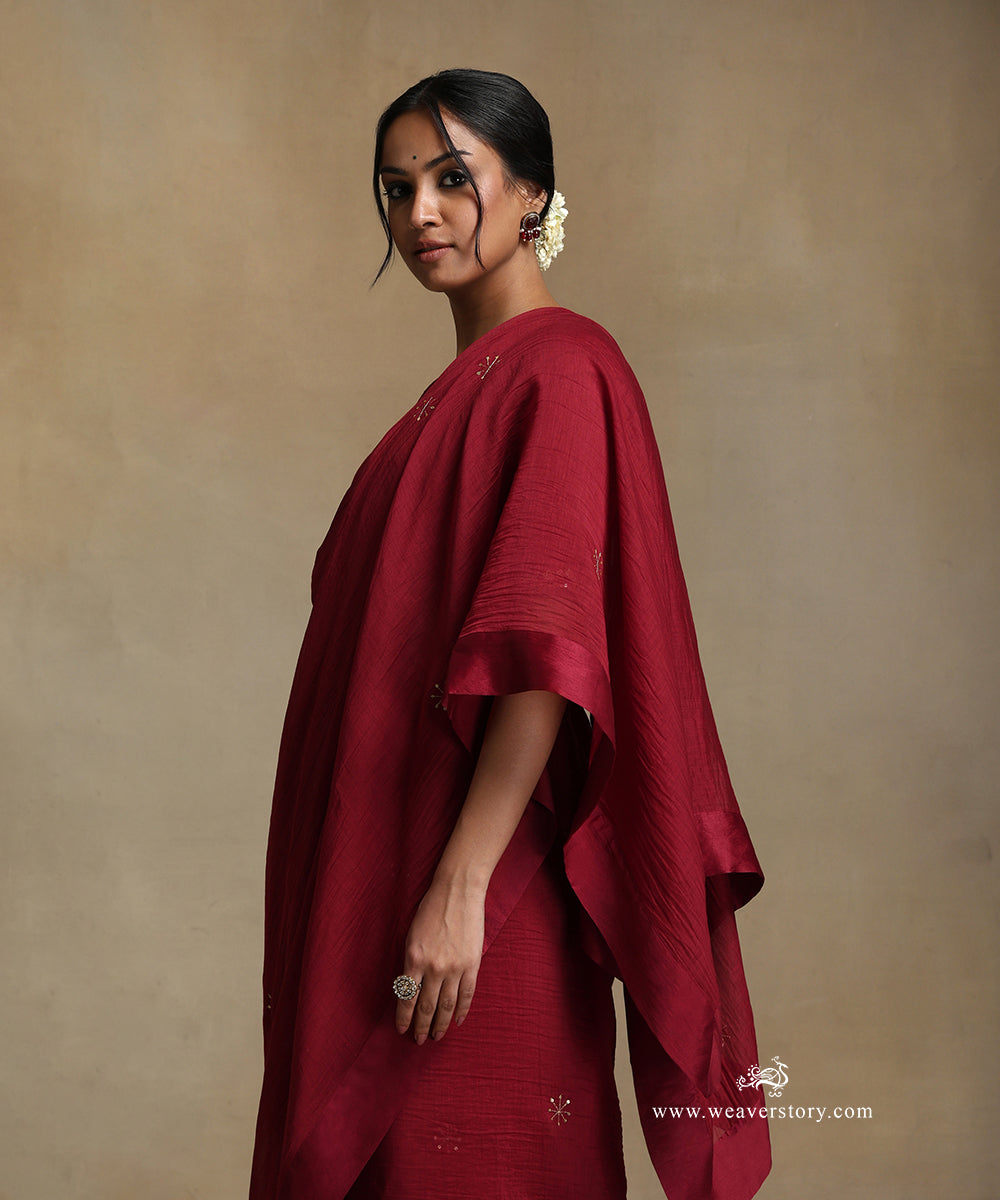 Red_Hand_Embroidered_Pure_Chanderi_Saree_With_Stitched_Blouse_WeaverStory_01
