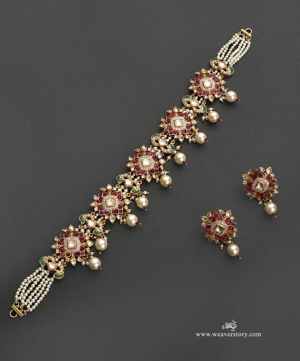 Layla_Handcrafted_Silver_Choker_Set_With_Meenakari_Jadau_Work_WeaverStory_02