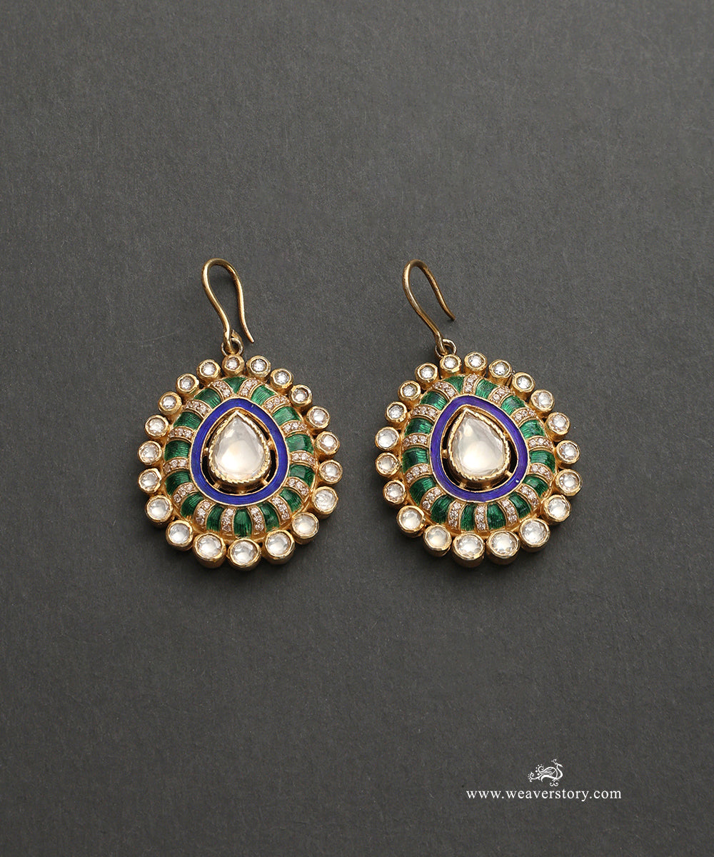 Sumayya_Handcrafted_Silver_Earrings_With_Meenakari_Jadau_Work_WeaverStory_02