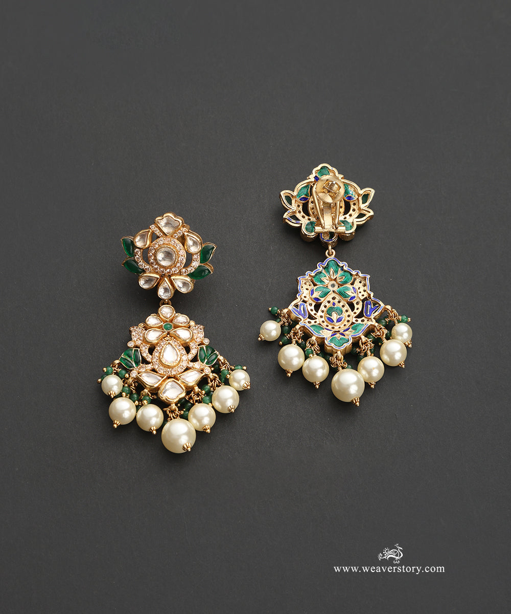 Kala_Handcrafted_Silver_Necklace_With_Meenakari_Jadau_Work_WeaverStory_03