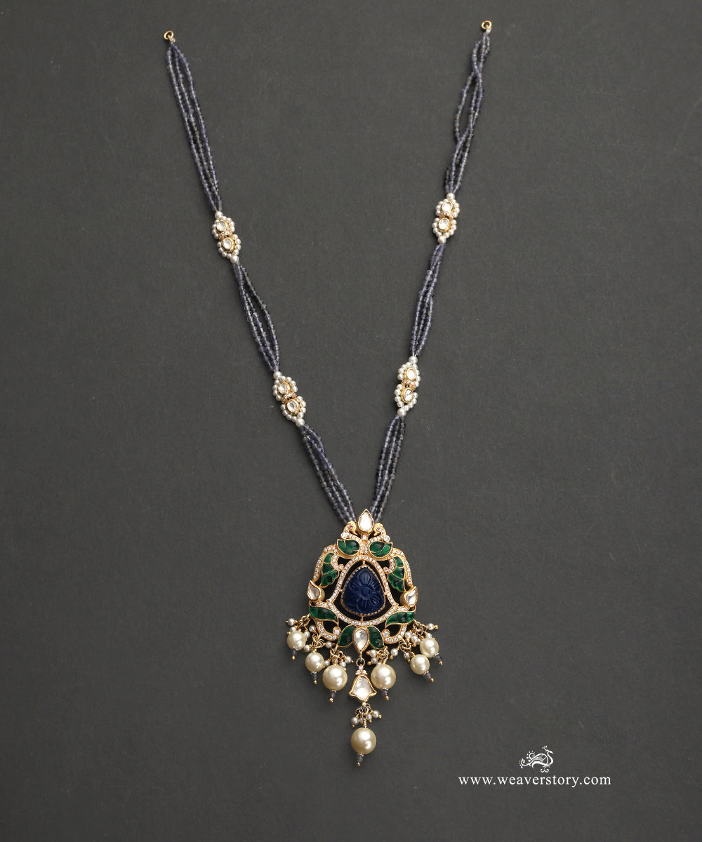 Clara_Handcrafted_Silver_Pendant_With_Green_Carving_In_Meenakari_Jadau_Work_WeaverStory_02