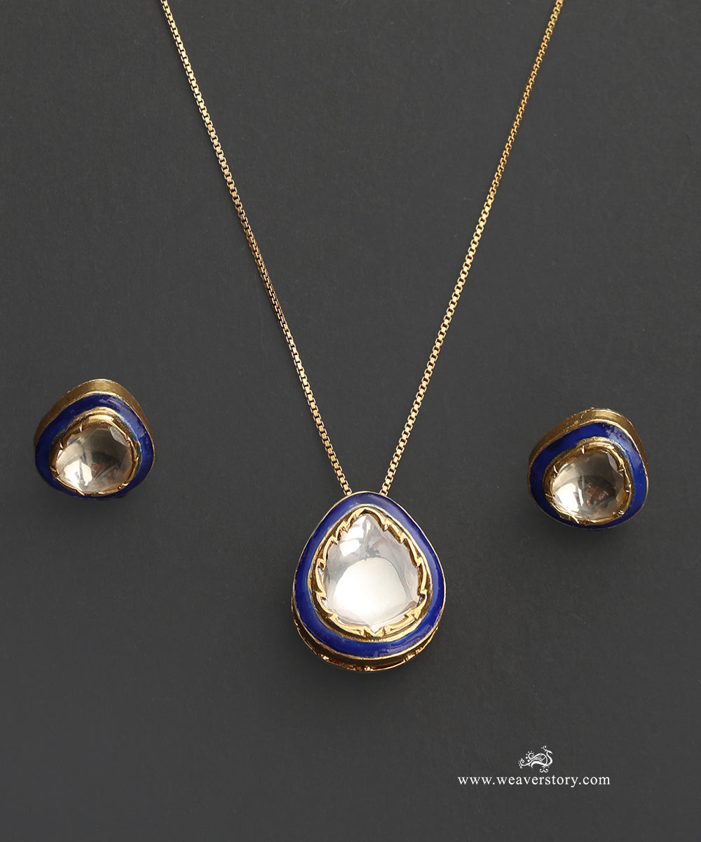 Rabia_Handcrafted_Silver_Pendant_Set_With_Meenakari_Jadau_Work_WeaverStory_04
