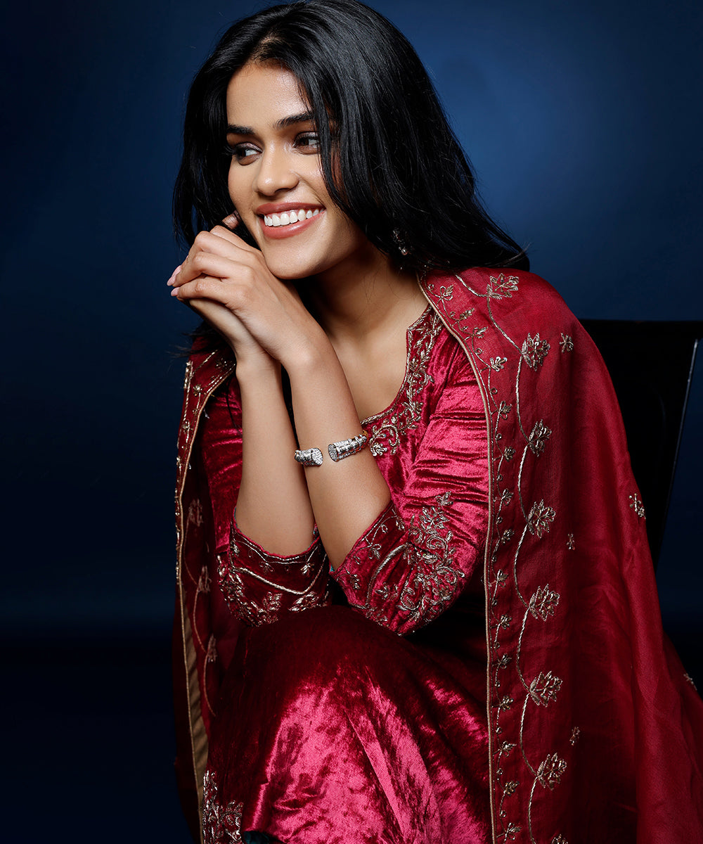 Anjali Sharma In Maroon Pure Velvet Hand Embroidered Zardozi Kurta Set Ready To Wear Silk Ensembles
