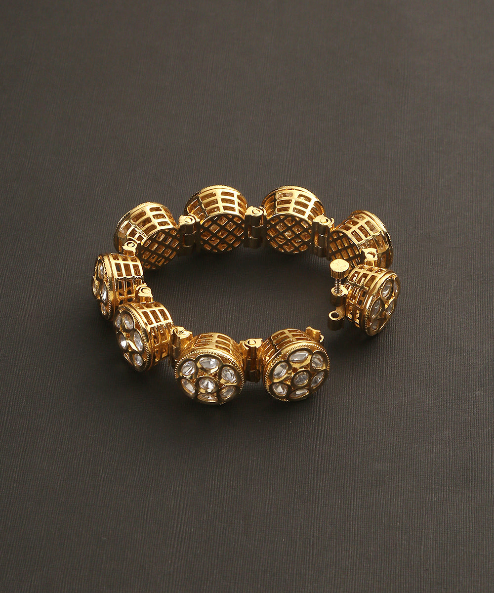 Dusya_Handcrafted_Golden_Bangle_With_Moissanite_Polki_WeaverStory_02
