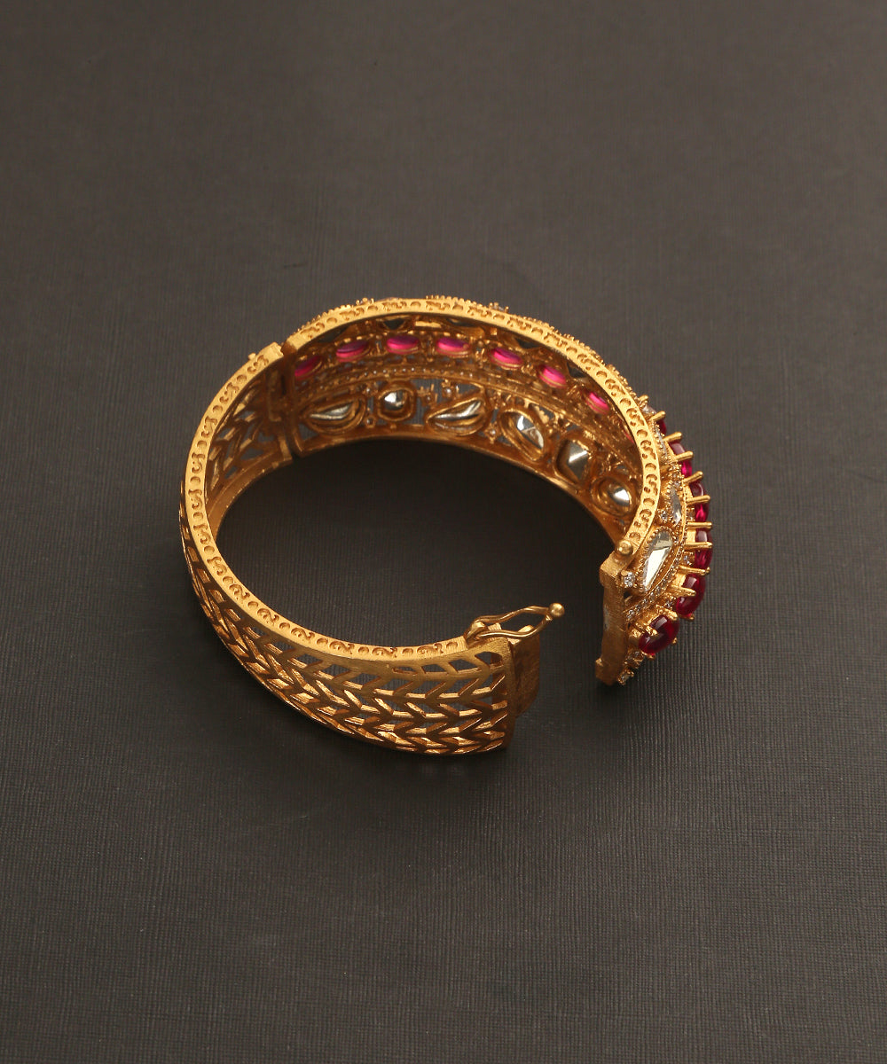 Calah_Handcrafted_Bangle_With_Moissanite_Polki_And_Pink_Stones_WeaverStory_03