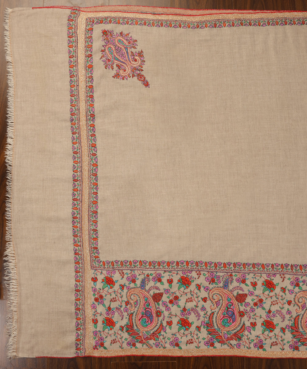Natural_Beige_Handwoven_Pure_Pashmina_Shawl_With_Tilla_And_Resham_Sozni_Kari_WeaverStory_02