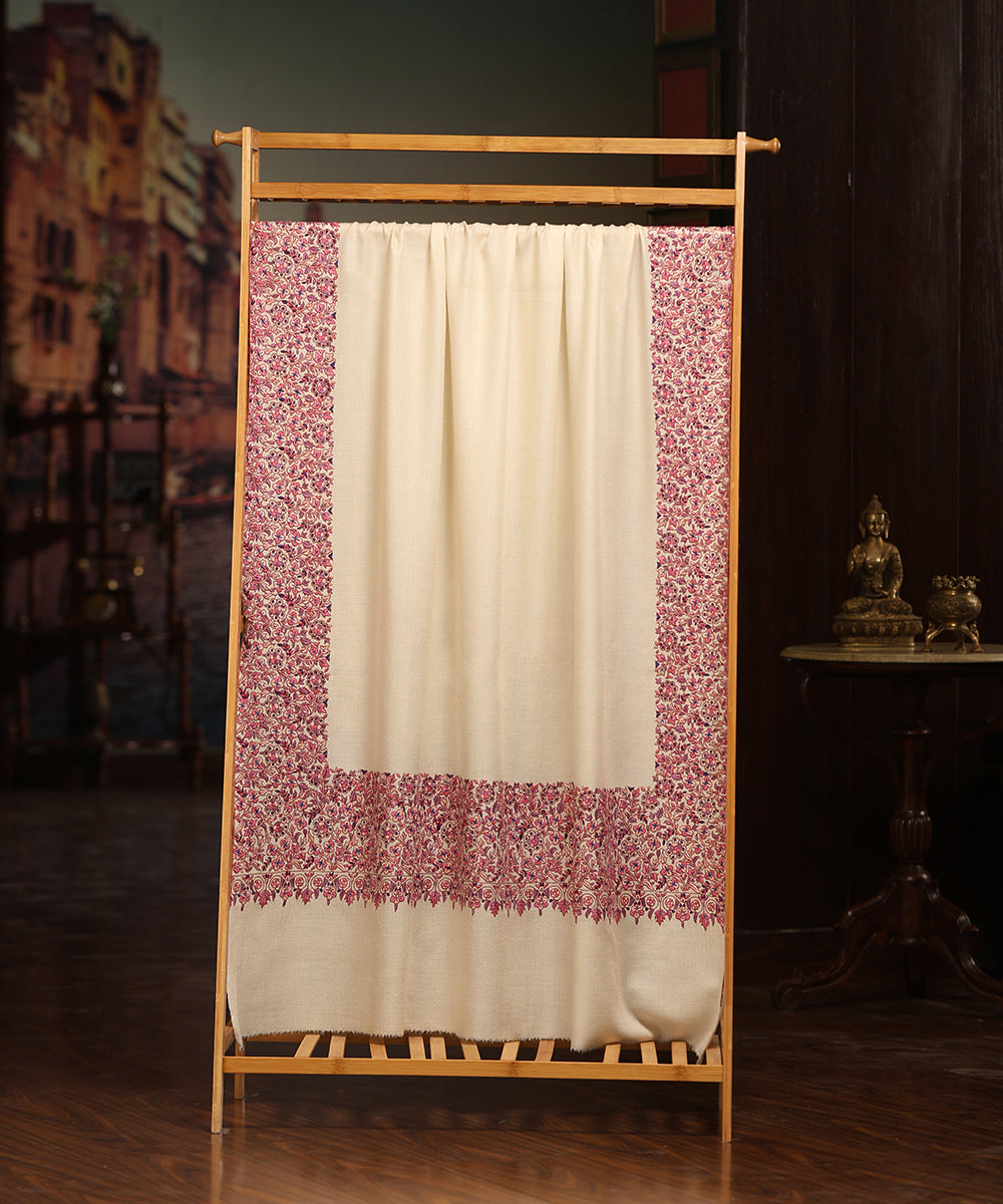 Offwhite_Handwoven_Pure_Pashmina_Shawl_With_Resham_Paper_Mache_Palla_WeaverStory_01