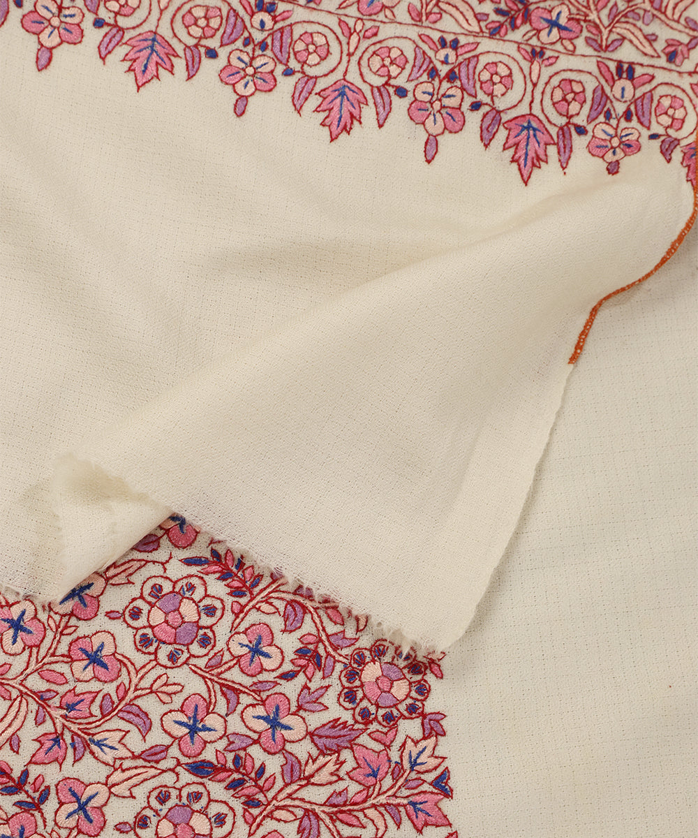 Offwhite_Handwoven_Pure_Pashmina_Shawl_With_Resham_Paper_Mache_Palla_WeaverStory_04