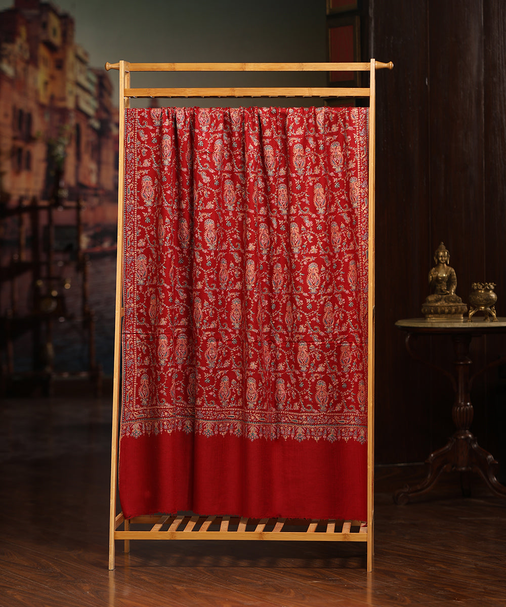 Red_Handwoven_Pure_Pashmina_Jamawar_Shawl_WeaverStory_01
