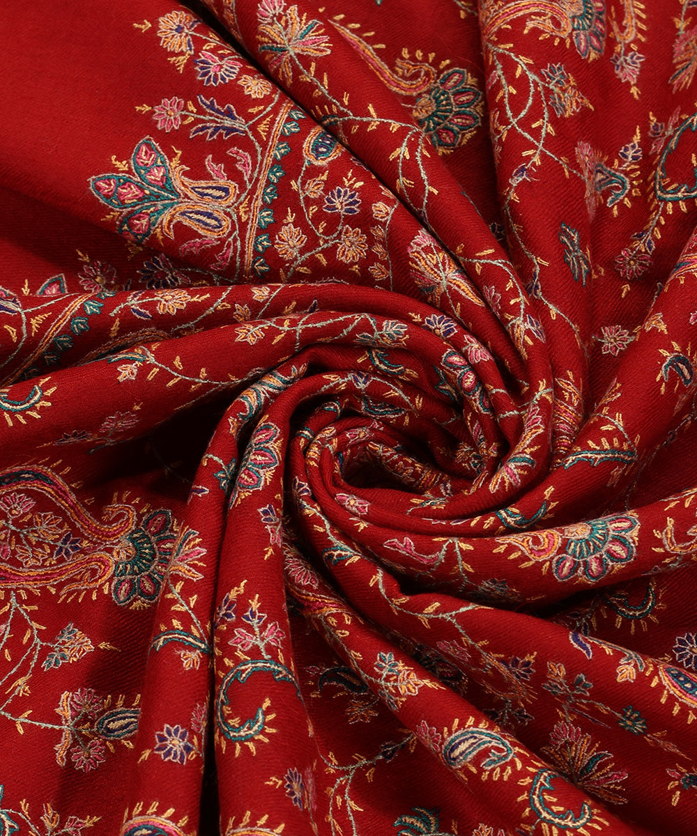 Red_Handwoven_Pure_Pashmina_Jamawar_Shawl_WeaverStory_05