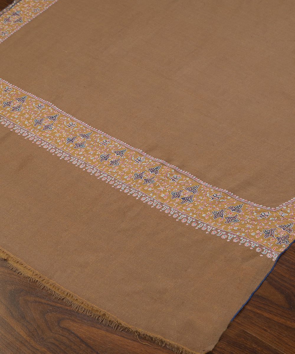 Natural_Toosh_Color_Handwoven_Pure_Pashmina_Shawl_With_Resham_Sozni_Kari_Border_WeaverStory_03
