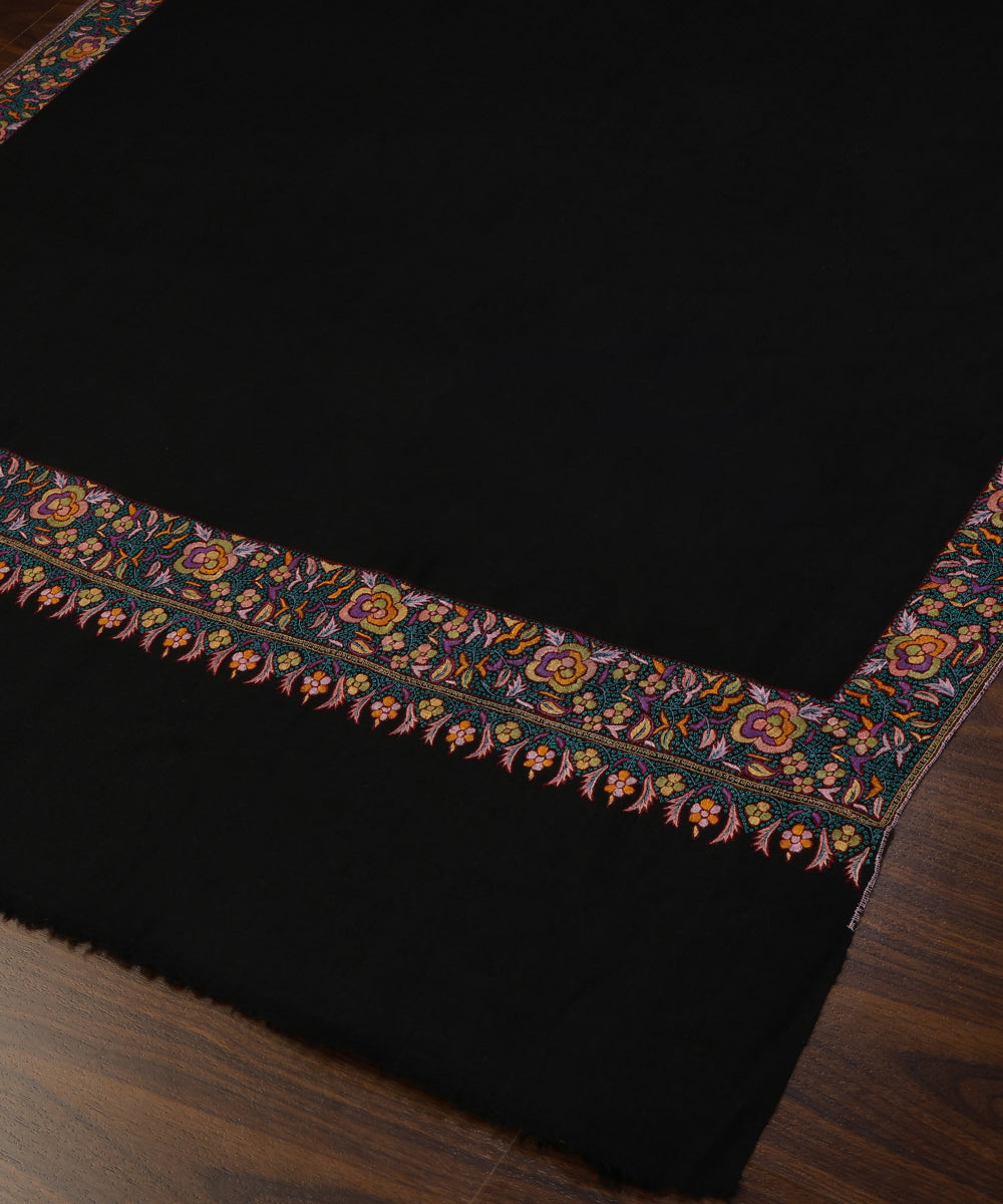 Black_Handwoven_Pure_Pashmina_Shawl_With_Resham_Paper_Mache_Border_WeaverStory_03