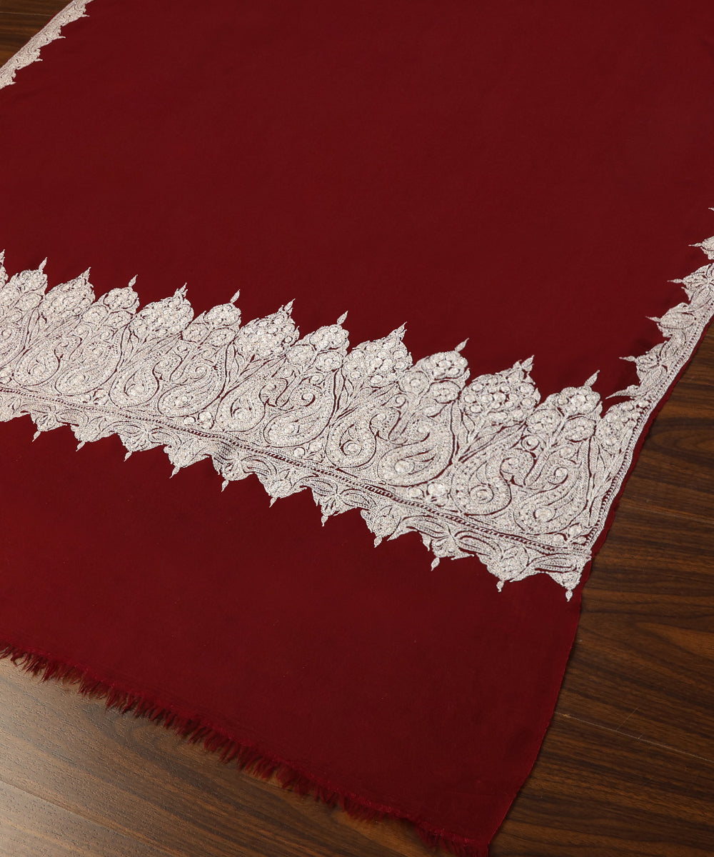 Maroon_Handwoven_Pure_Pashmina_Shawl_With_Silver_Zari_Tilla_Border_And_Palla_WeaverStory_03