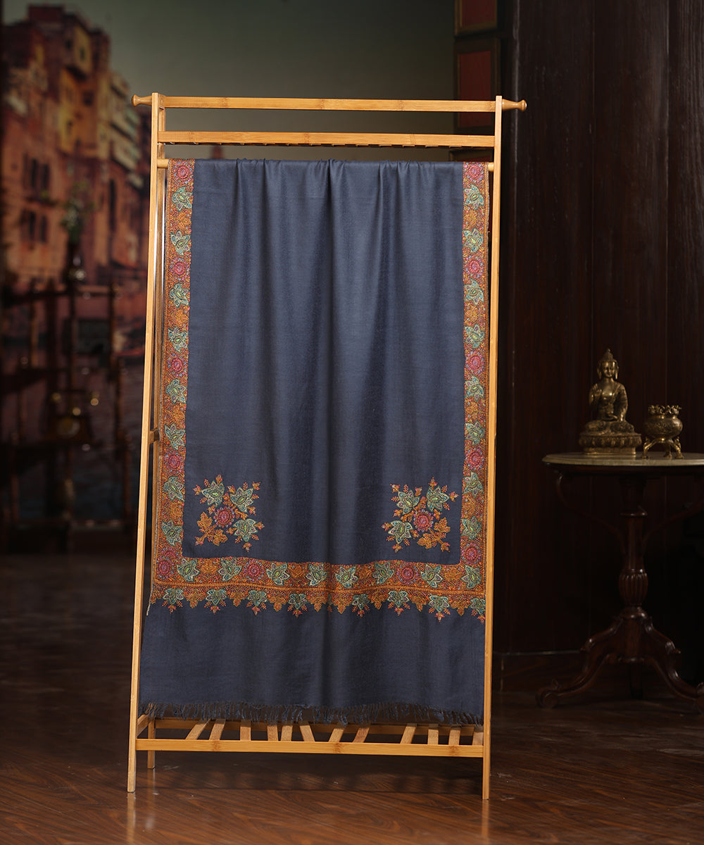 Blue_Handwoven_Pure_Pashmina_Shawl_With_Sozni_Kari_Embroidery_WeaverStory_01