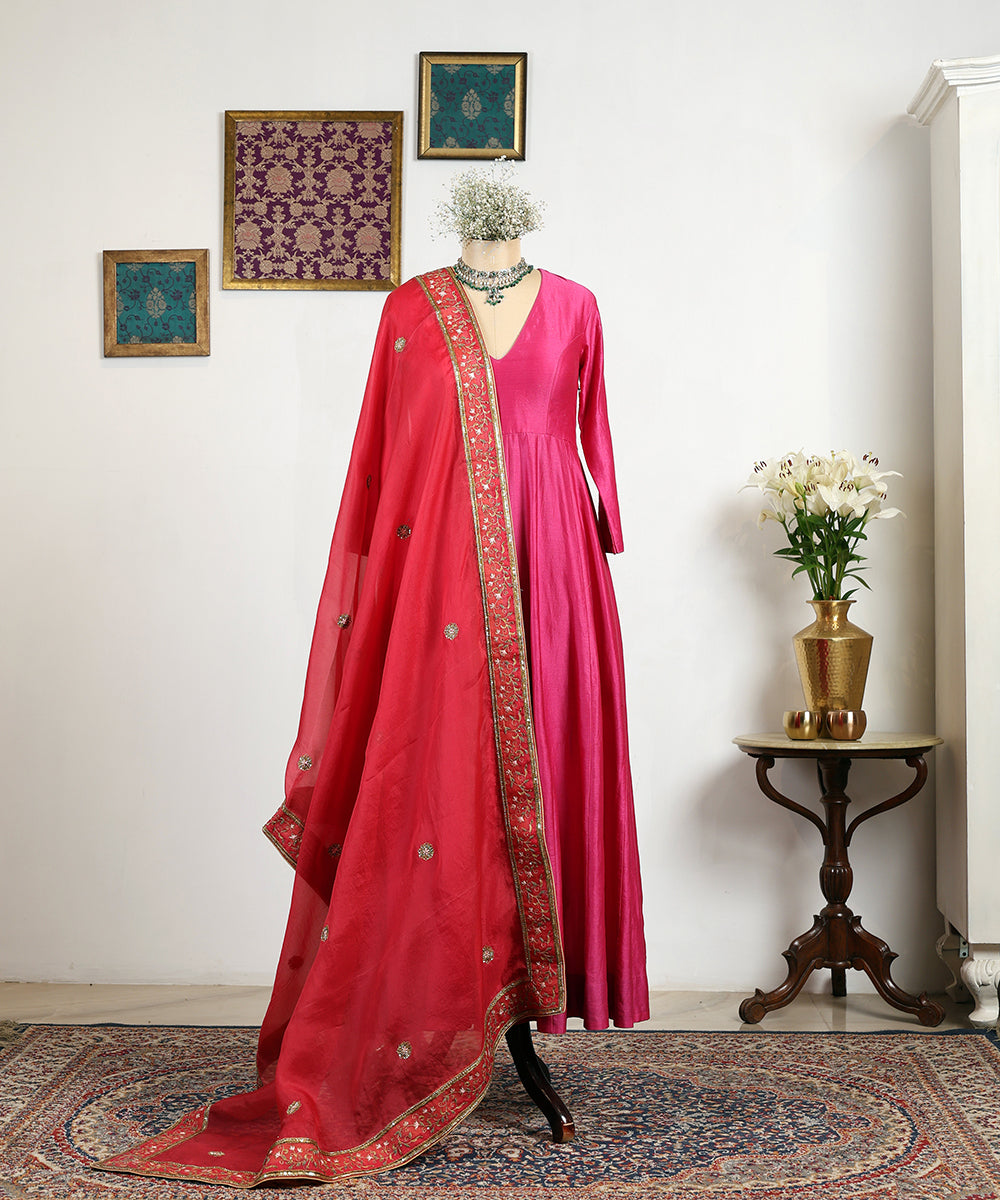Rose_Pink_Handloom_Organza_Dupatta_With_Allover_Hand_Embroidered_Zardozi_Motifs_WeaverStory_01