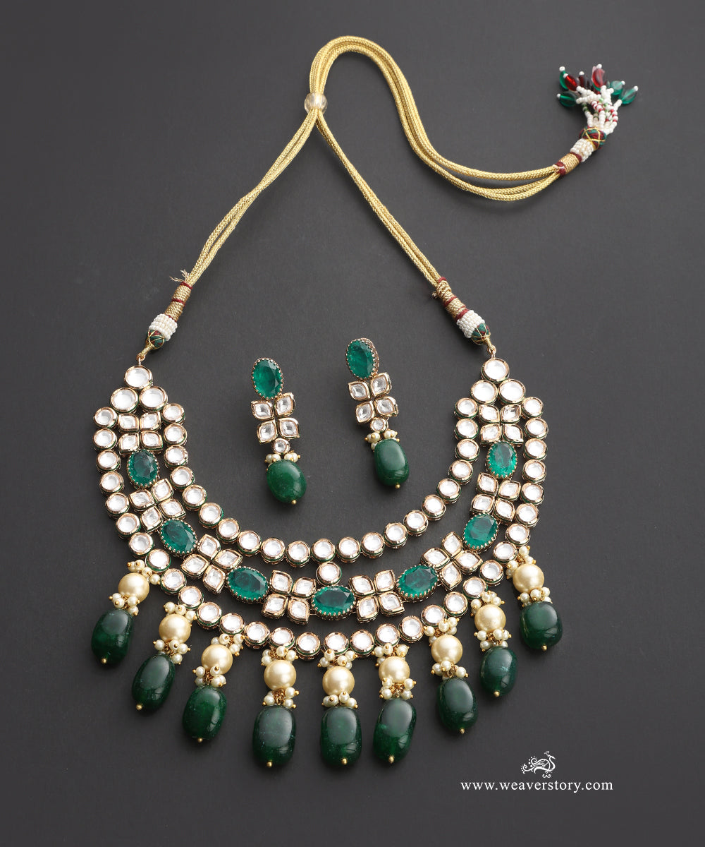 Gulzar_Handcrafted_Alloy_Necklace_Set_With_Gold_Plating_WeaverStory_02
