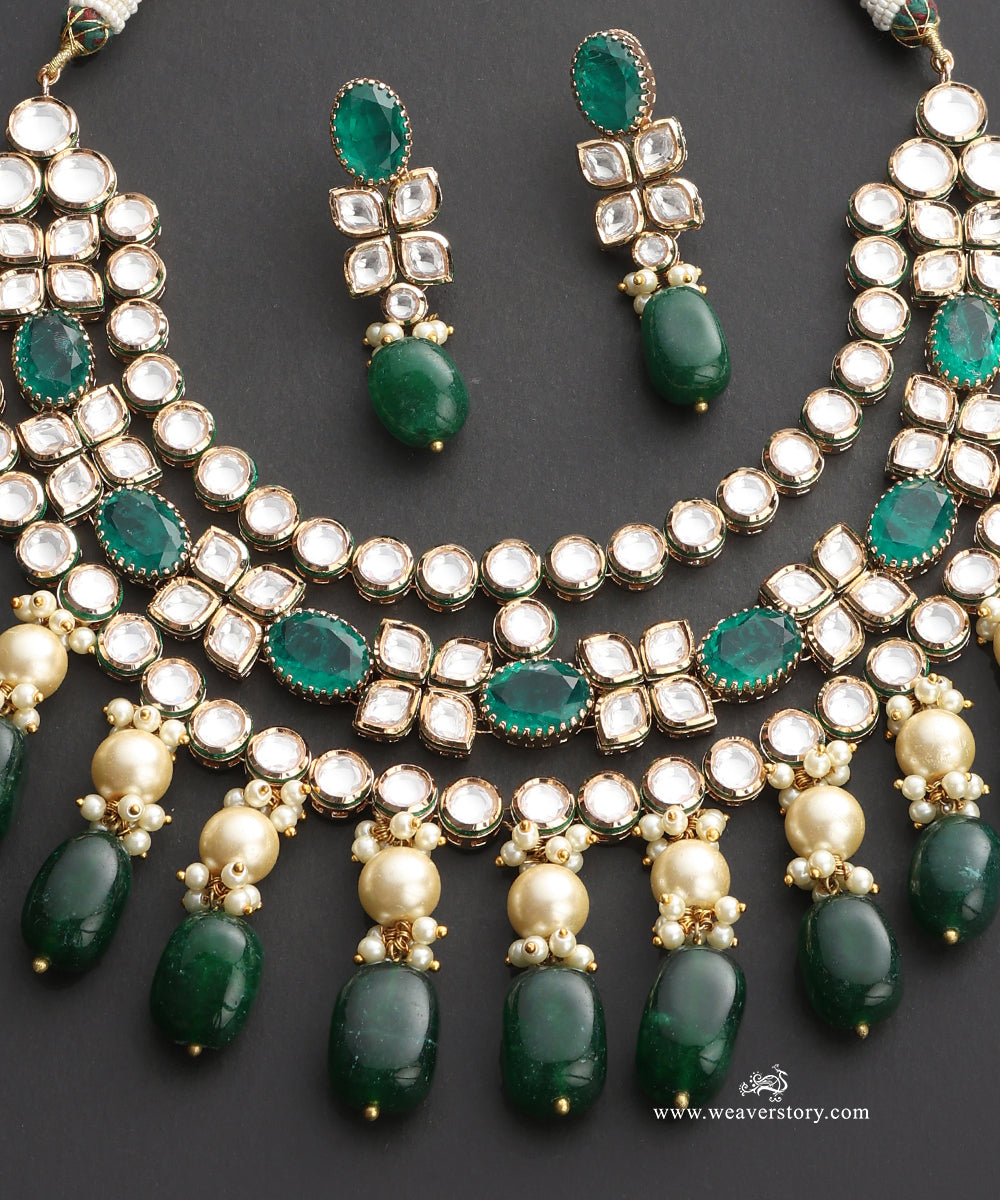 Gulzar_Handcrafted_Alloy_Necklace_Set_With_Gold_Plating_WeaverStory_04