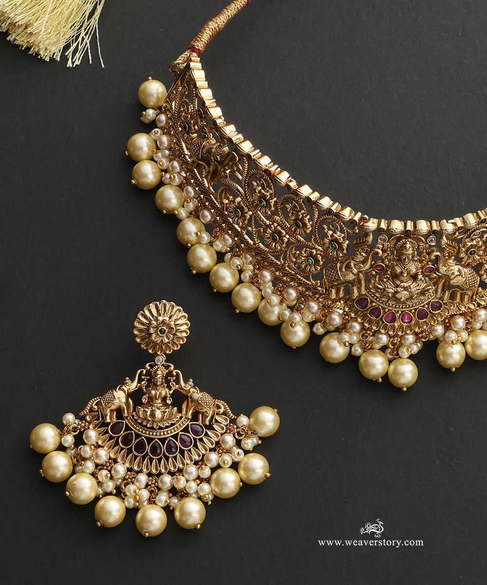 Zoya_Handcrafted_Alloy_Necklace_Set_With_Gold_Plating_WeaverStory_04
