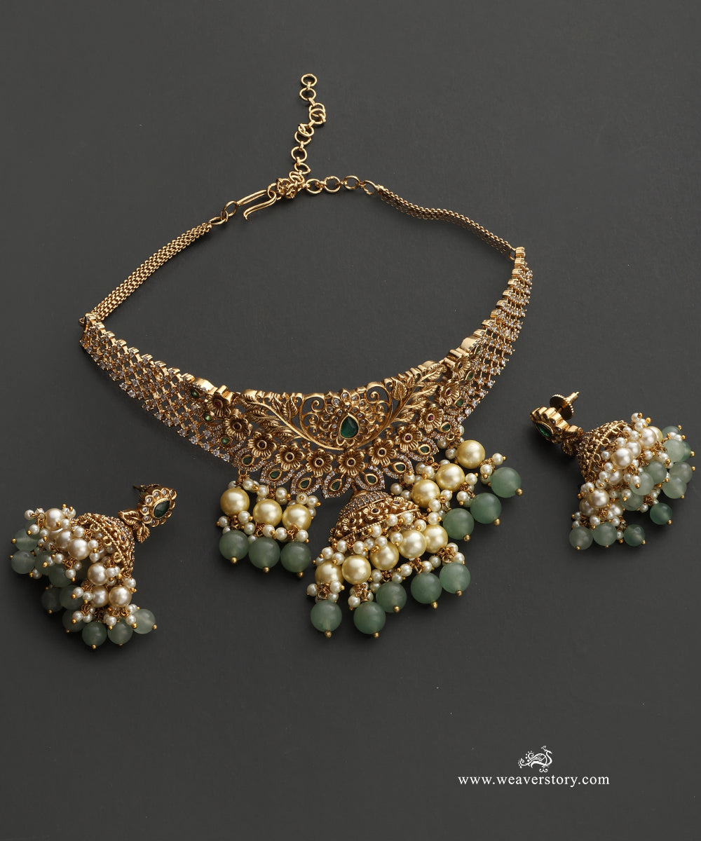 Nida_Handcrafted_Alloy_Necklace_Set_With_Gold_Plating_WeaverStory_02