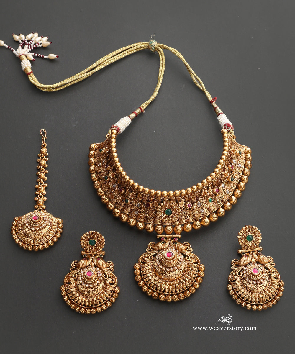 Mehar_Handcrafted_Alloy_Necklace_Set_With_Earrings_And_Teeka_With_Gold_Plating_WeaverStory_02
