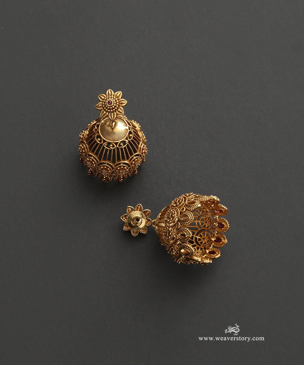 Gul_Handcrafted_Alloy_Necklace_Set_With_Earrings_And_Teeka_With_Gold_Plating_WeaverStory_03