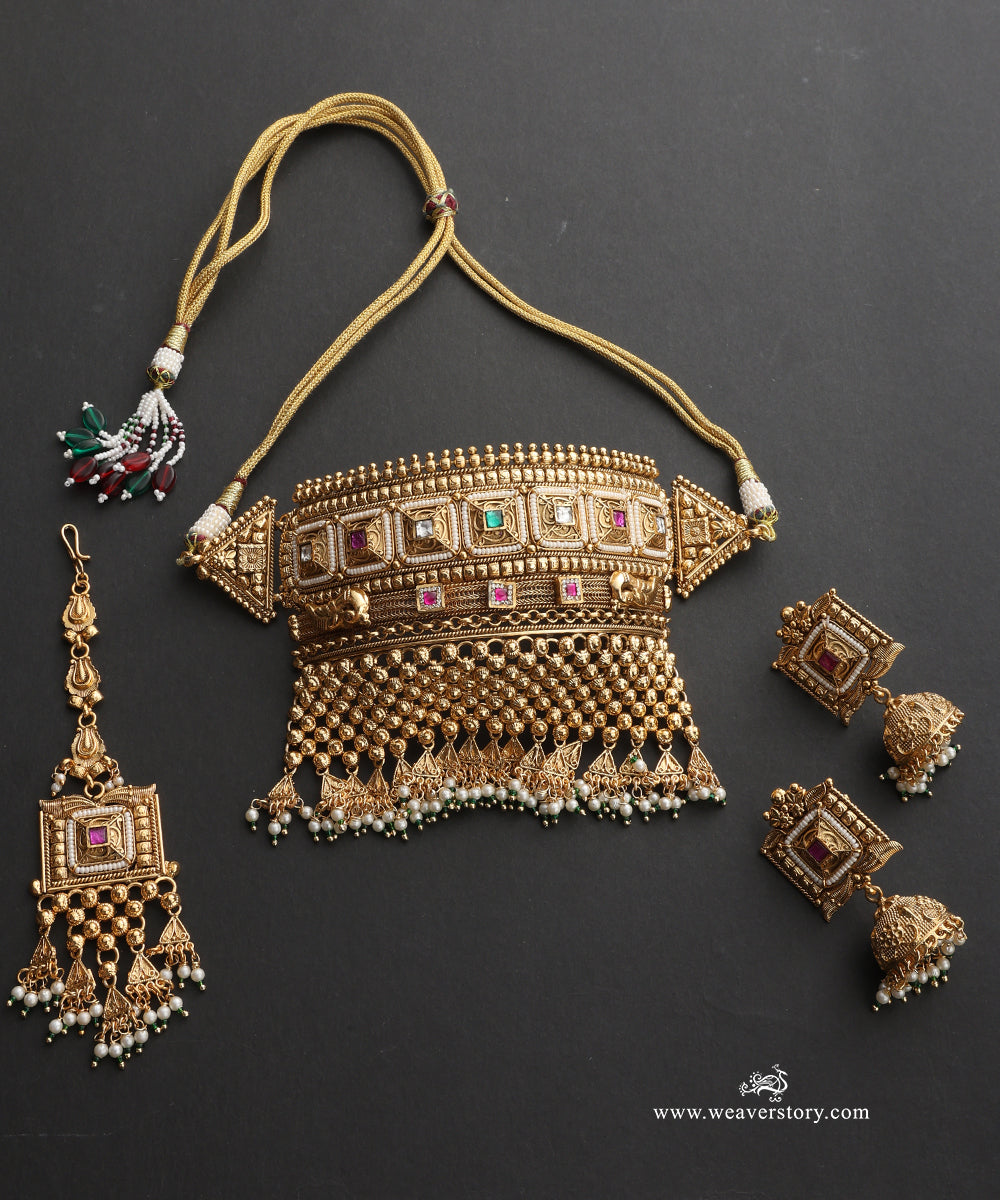 Mahira_Handcrafted_Alloy_Necklace_Set_With_Earrings_And_Teeka_With_Gold_Plating_WeaverStory_02