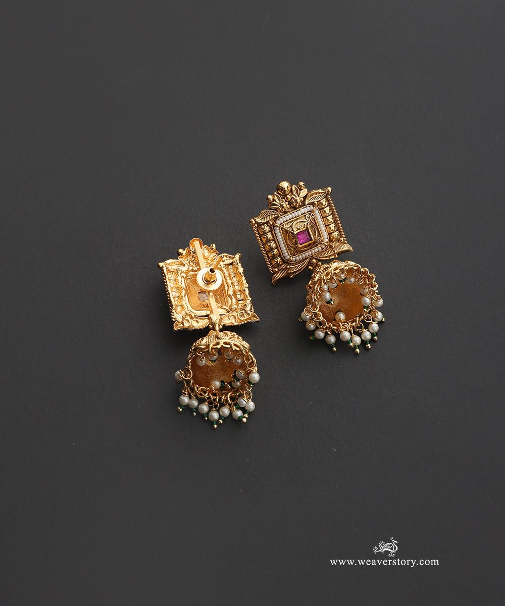 Mahira_Handcrafted_Alloy_Necklace_Set_With_Earrings_And_Teeka_With_Gold_Plating_WeaverStory_03