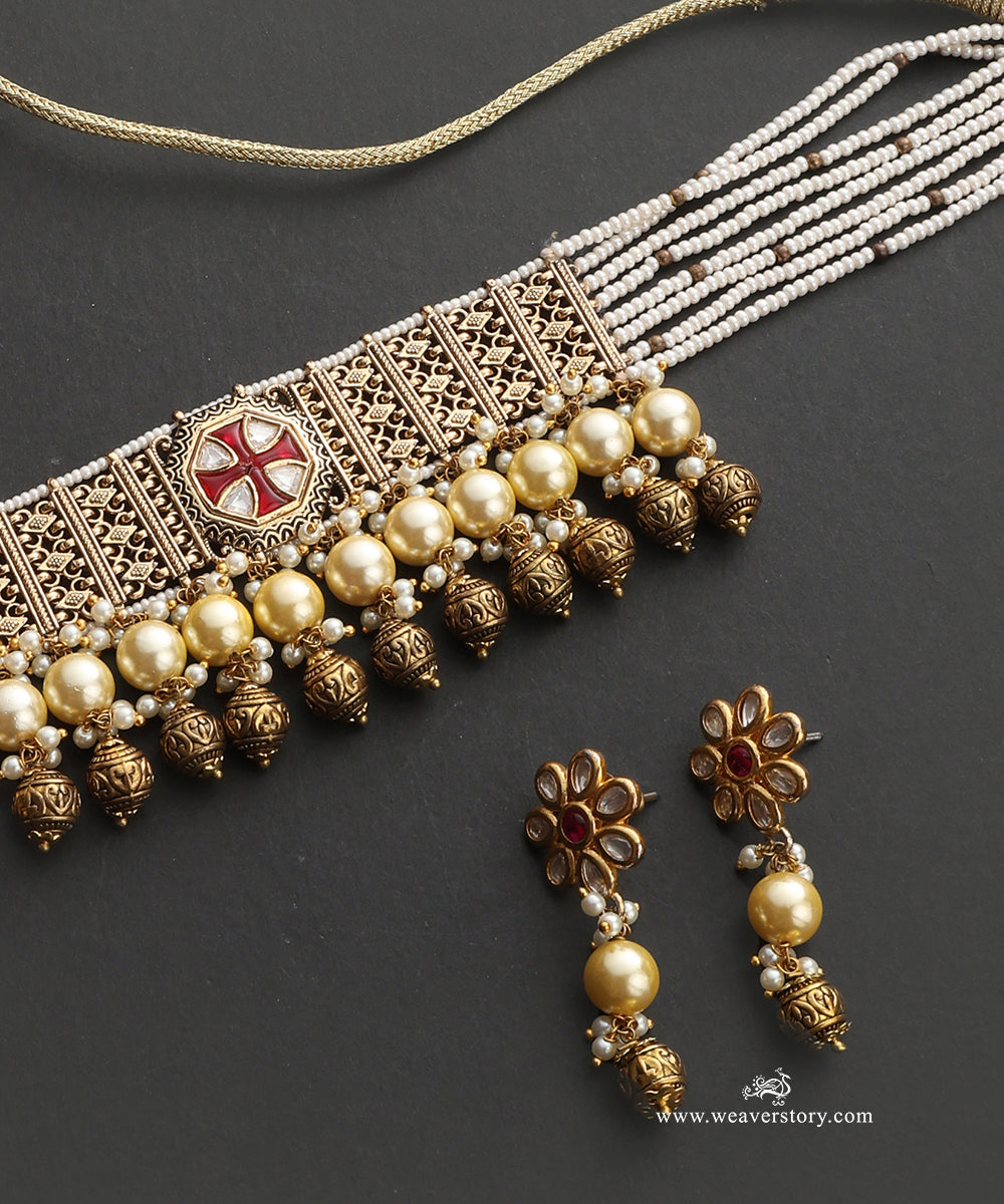 Sambul_Handcrafted_Alloy_Multi_Ladi_Necklace_Set_With_Gold_Plating_WeaverStory_04