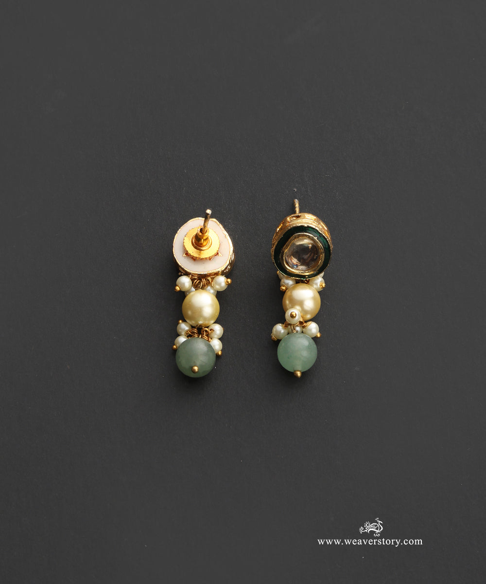 Yasmin_Handcrafted_Alloy_Necklace_Set_With_Gold_Plating_WeaverStory_03