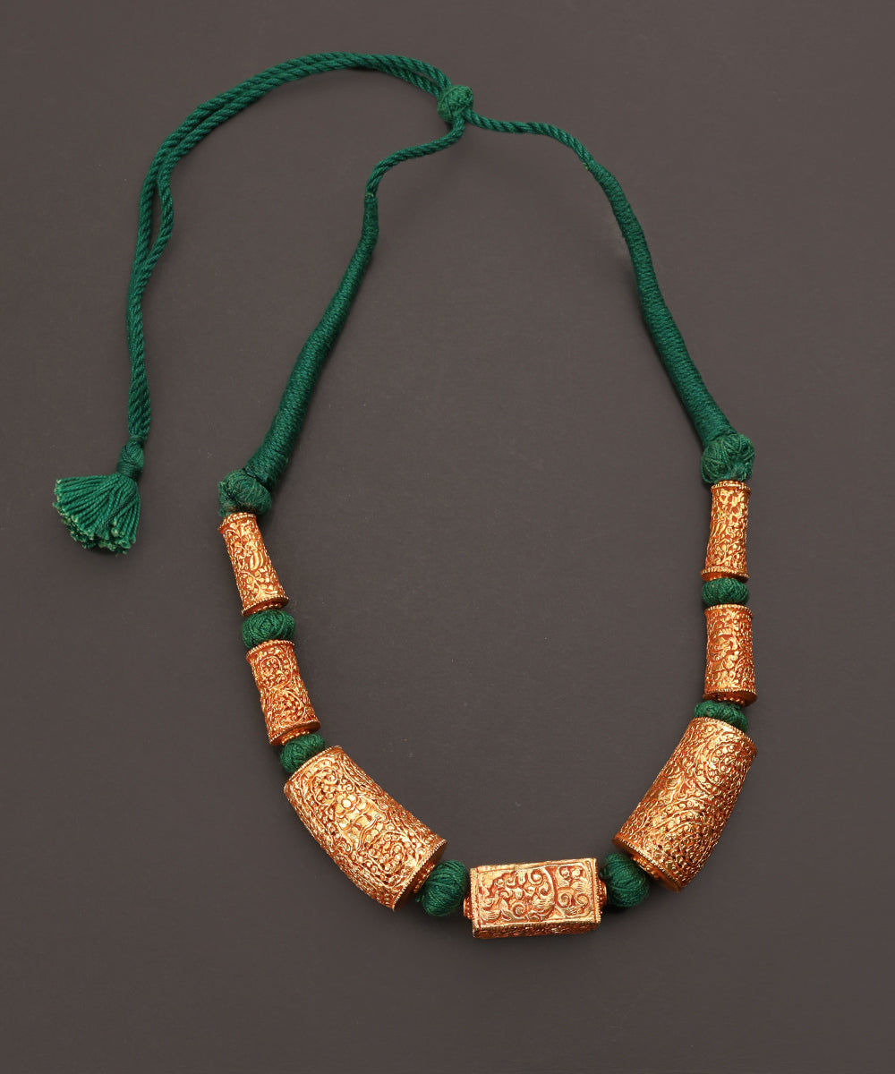 Hira_Handcrafted_Alloy_Gold_Plated_Necklace_WeaverStory_02