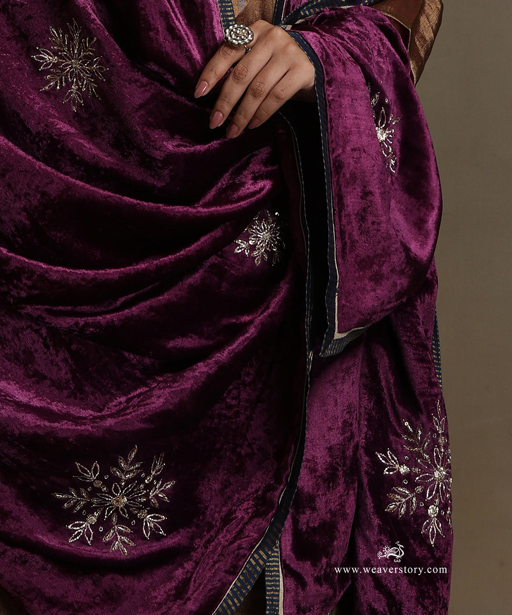 Plum_Hand_Embroidered_Silk_Velvet_Doshala_With_Contrast_Chanderi_Tissue_Border_WeaverStory_04