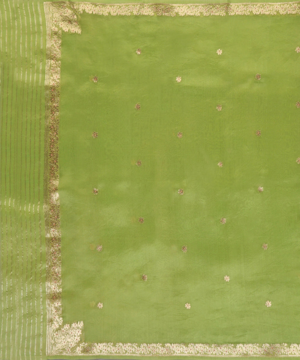 Green_Handloom_Pure_Kora_Silk_Banarasi_Dupatta_With_Booti_And_Zari_Border_WeaverStory_02