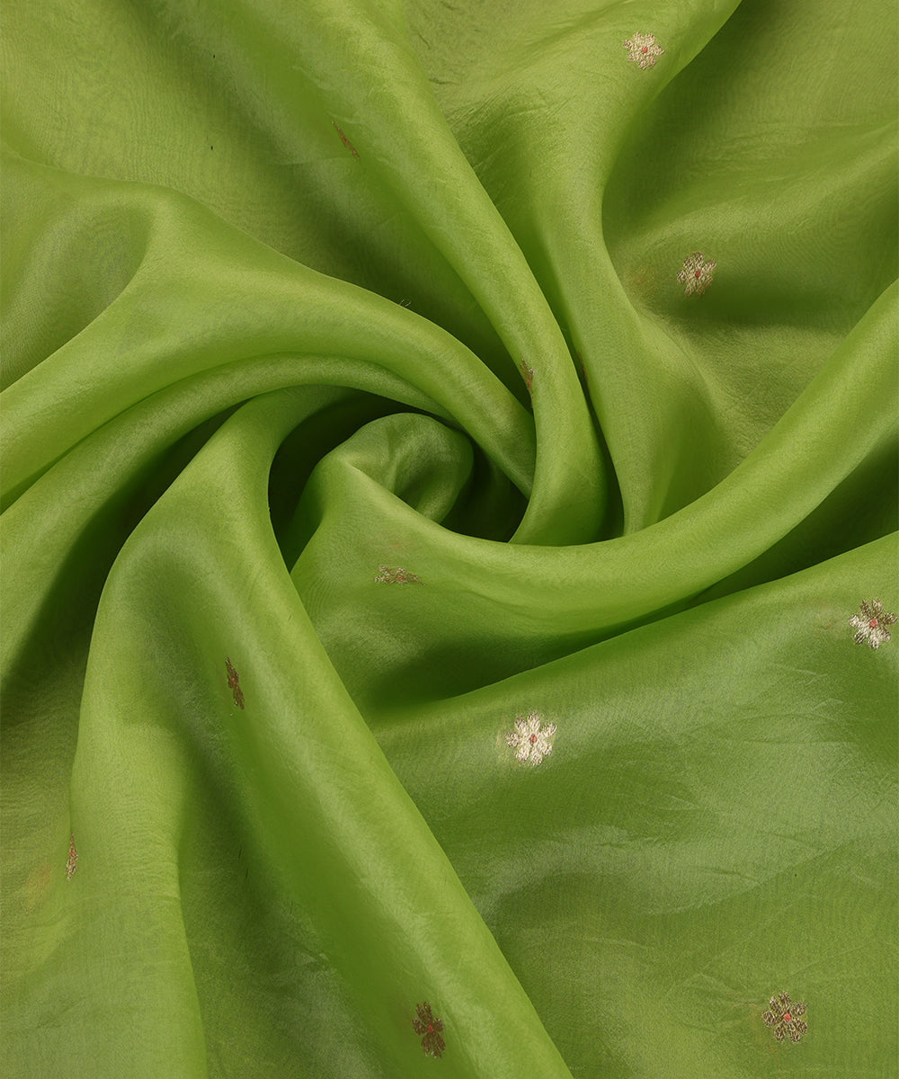 Green_Handloom_Pure_Kora_Silk_Banarasi_Dupatta_With_Booti_And_Zari_Border_WeaverStory_05