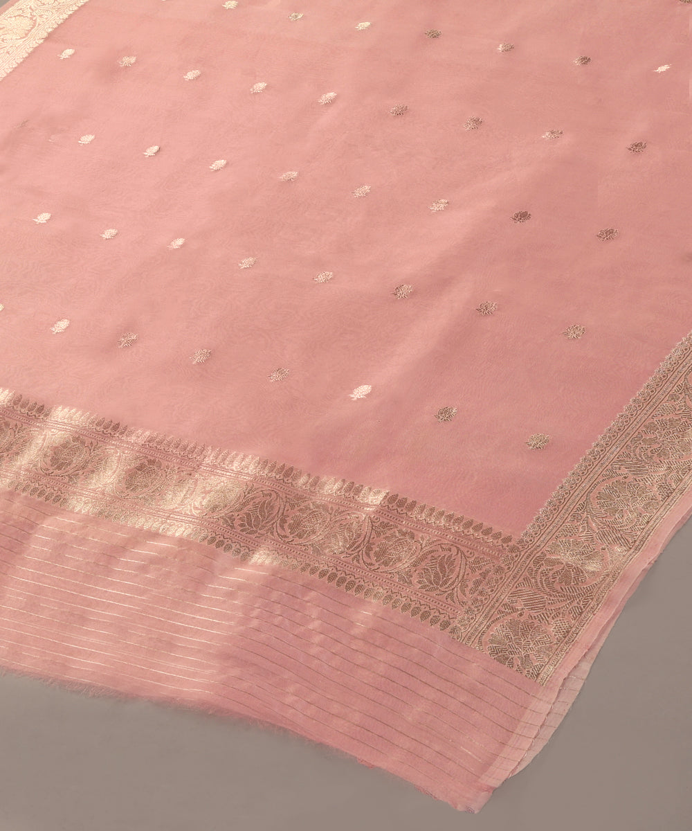 Light_Pink_Handloom_Pure_Kora_Silk_Banarasi_Dupatta_With_Zari_Booti_And_Floral_Border_WeaverStory_03