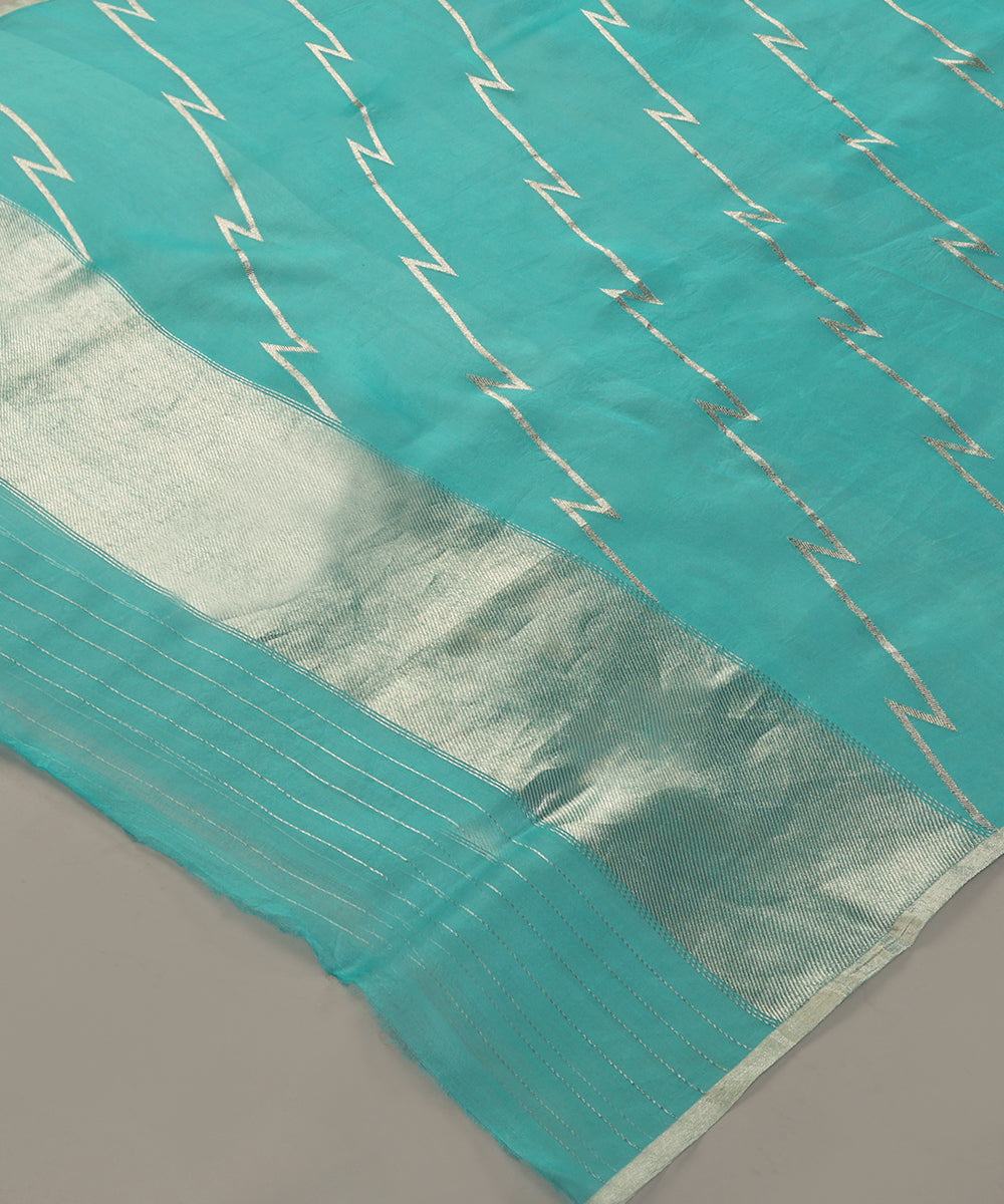 Handloom_Aqua_Blue_Pure_Kora_Silk_Banarasi_Dupatta_With_Aada_Zari_Jaal_WeaverStory_03