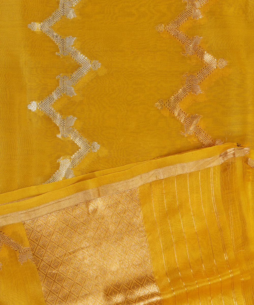 Handloom_Yellow_Pure_Kora_Silk_Banarasi_Dupatta_With_Zari_Jaal_WeaverStory_04