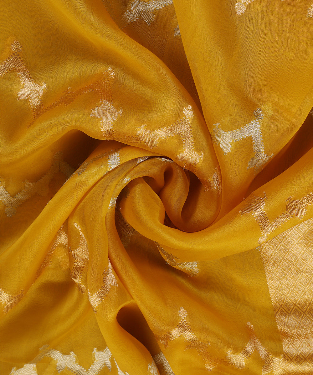 Handloom_Yellow_Pure_Kora_Silk_Banarasi_Dupatta_With_Zari_Jaal_WeaverStory_05