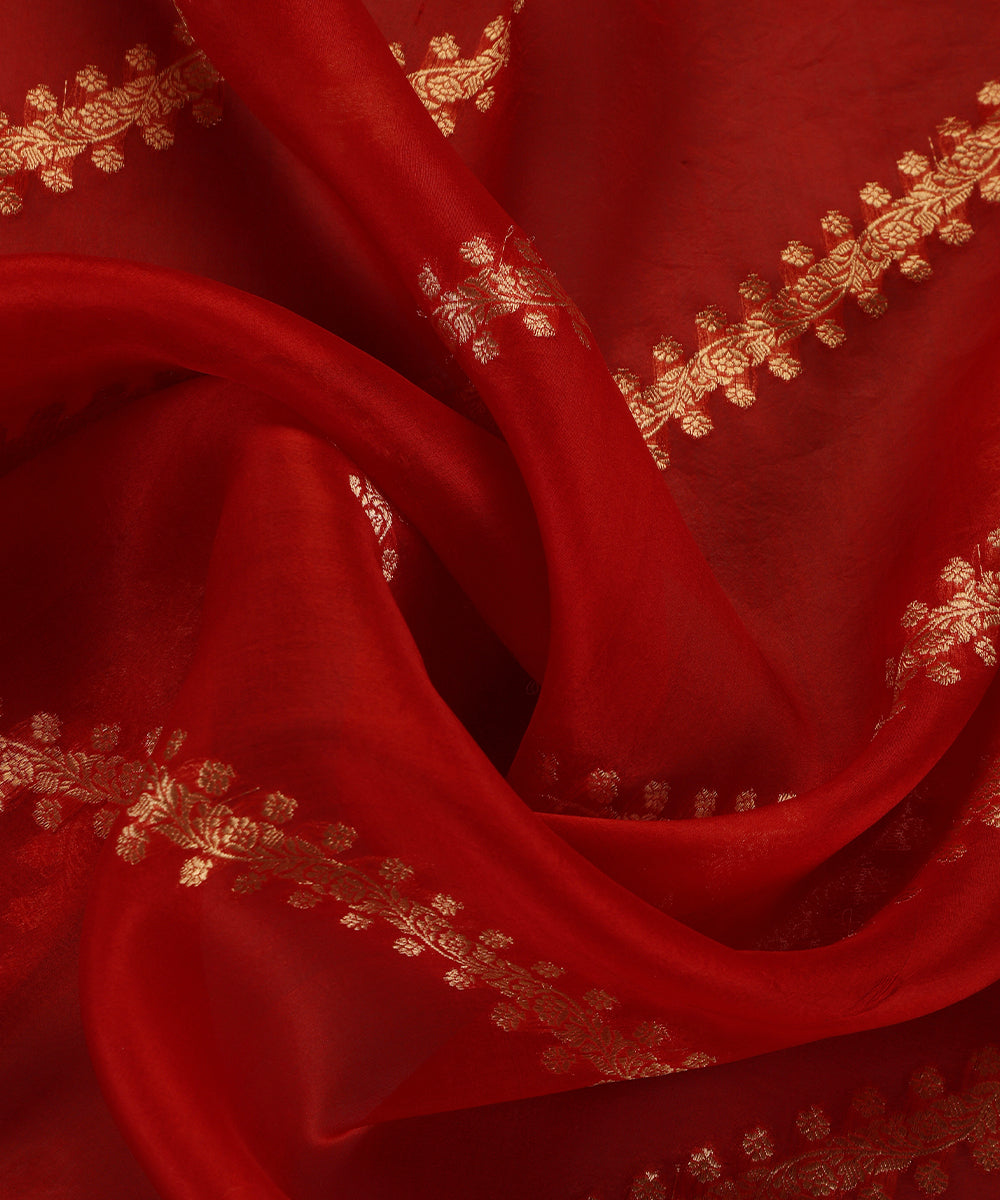 Red_Handloom_Pure_Kora_Silk_Banarasi_Dupatta_With_Aada_Zari_Jaal_WeaverStory_05