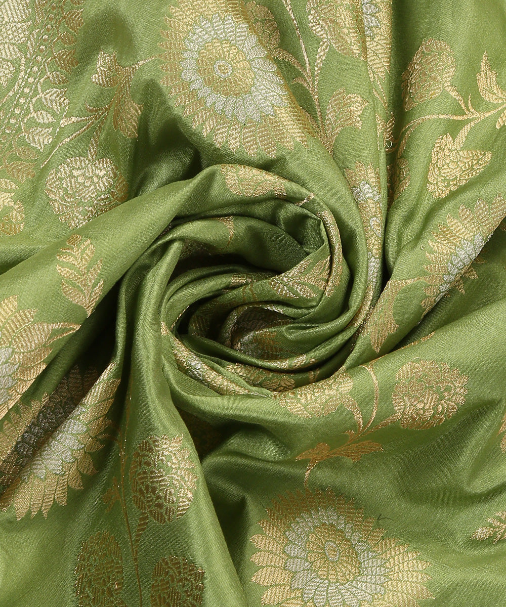 Cardamom_Handloom_Green_Pure_Katan_Silk_Banarasi_Dupatta_With_Sona_Rupa_Jaal_WeaverStory05