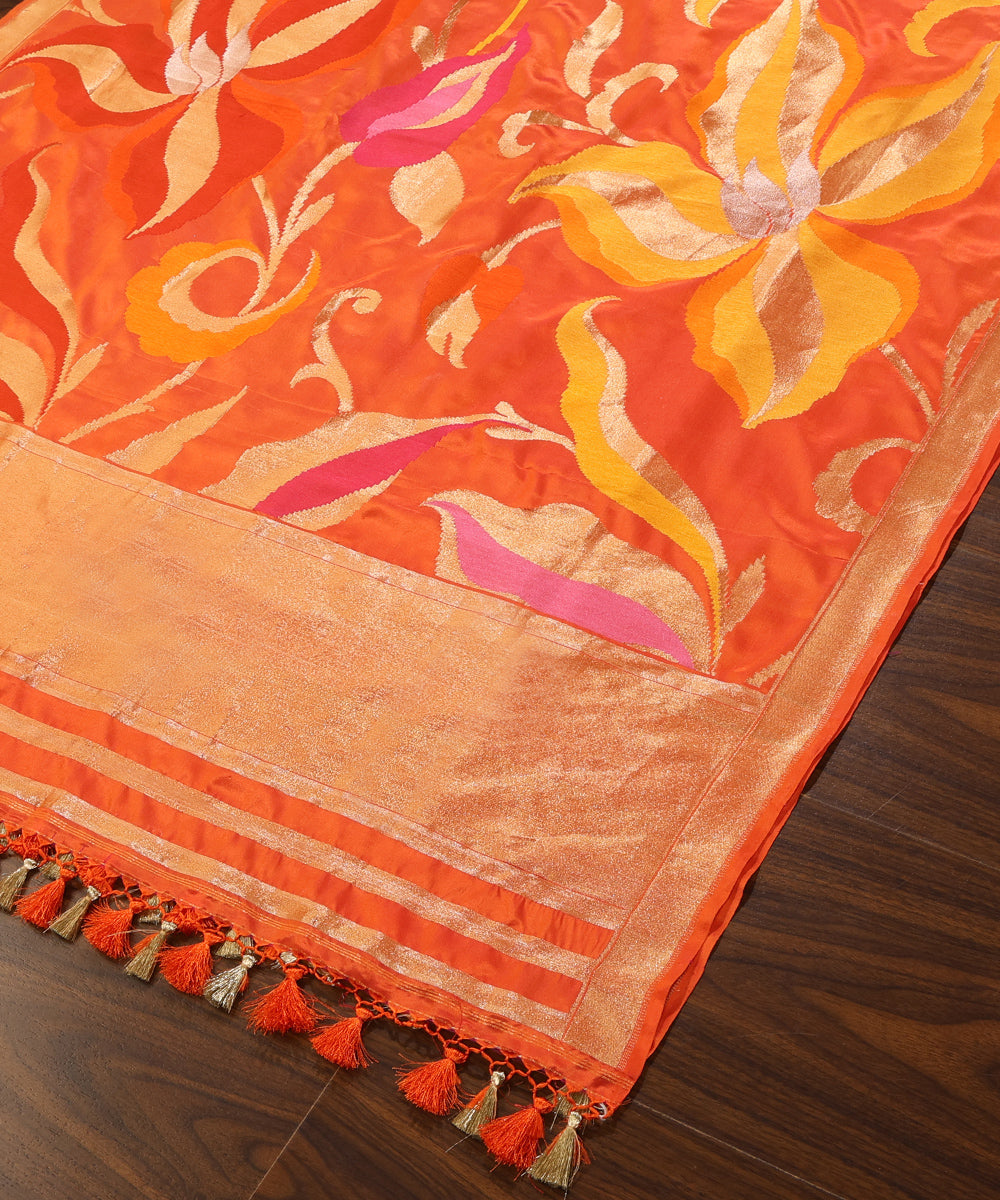 Orange_Handloom_Pure_Katan_Silk_Gyasar_Jangla_Banarasi_Dupatta_WeaverStory_03